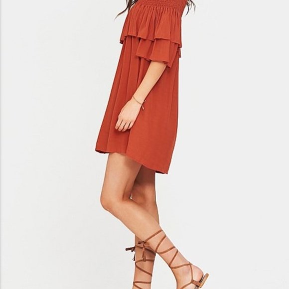 TIGERLILY Shirred Off The Shoulder Dress NWT R$170 - Picture 6 of 11